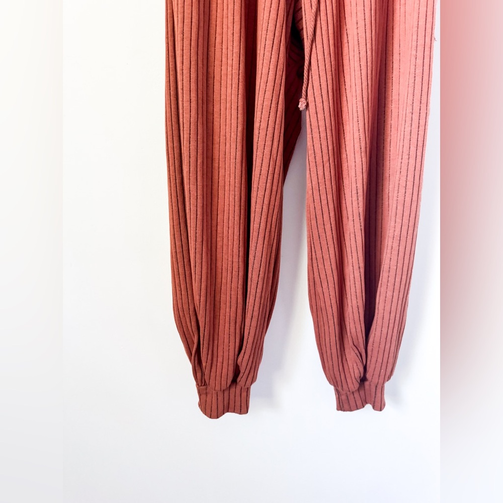 NWOT Free People Intimately Ready For Rib Jogger - Picture 4 of 10